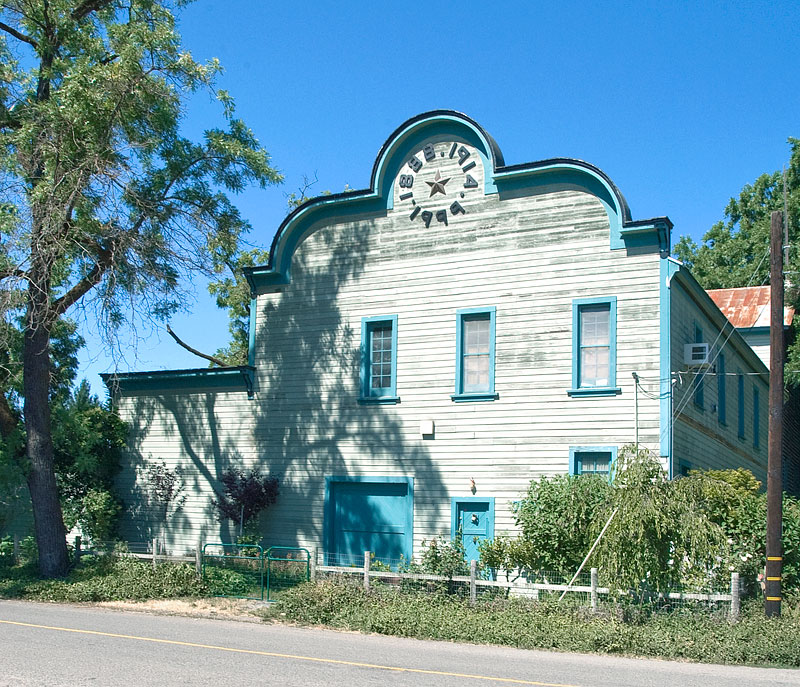Photograph of Round Valley Flour Mills