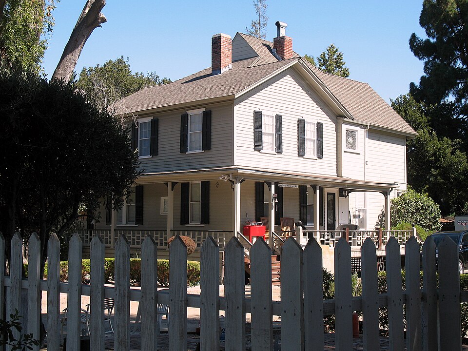 Photograph of Galindo-Leigh House