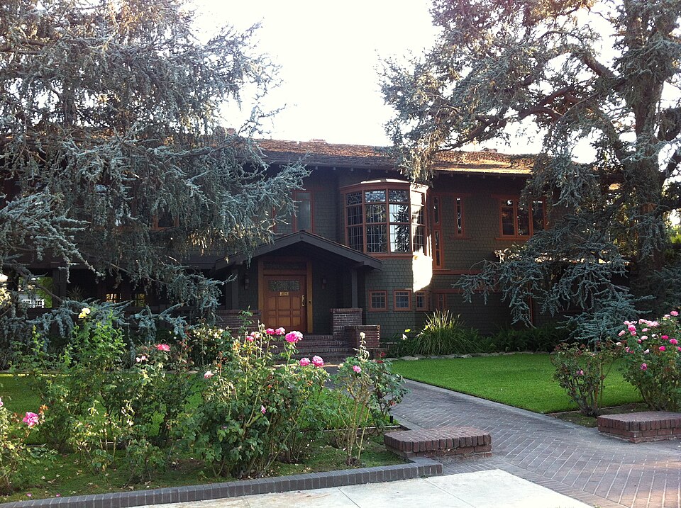 Photograph of Dr. W. T. Bolton House