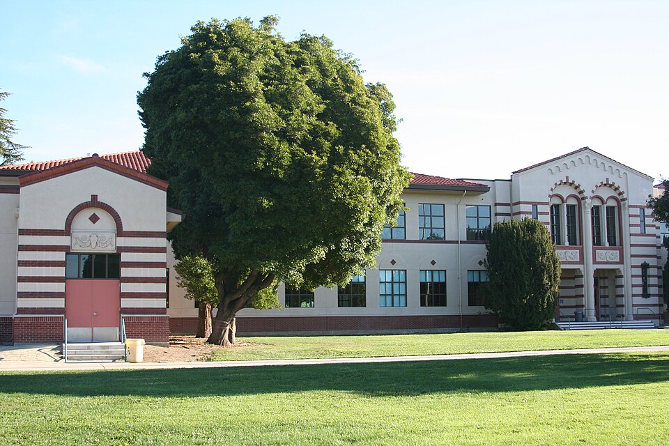 Photograph of Washington High School
