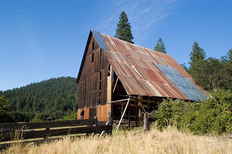 Photograph of Bowerman Barn