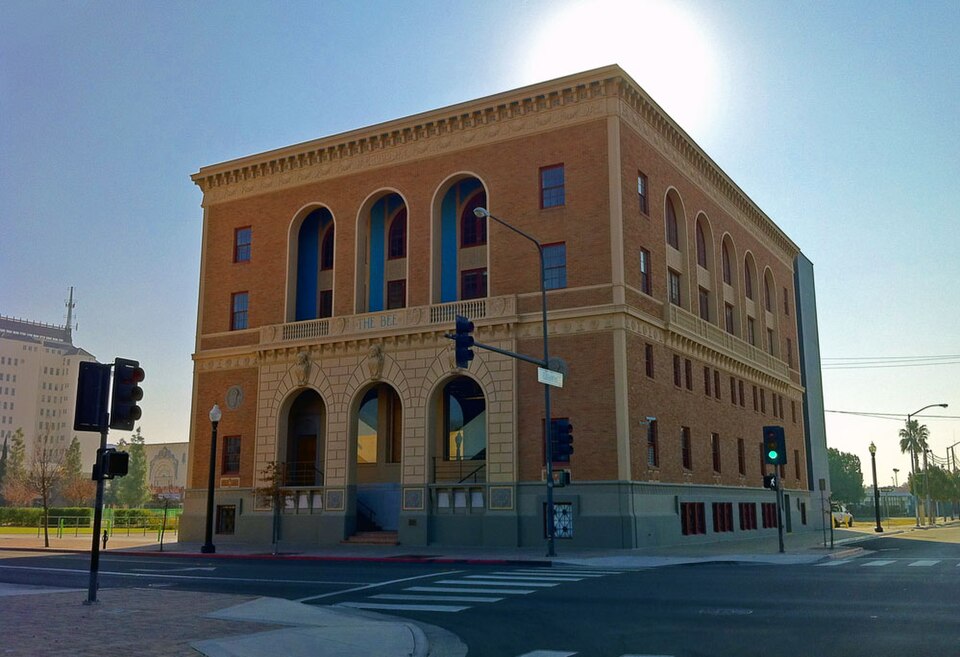 Photograph of Fresno Bee Building