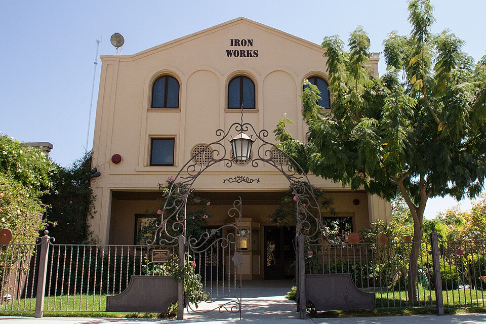 Photograph of Grove Theatre