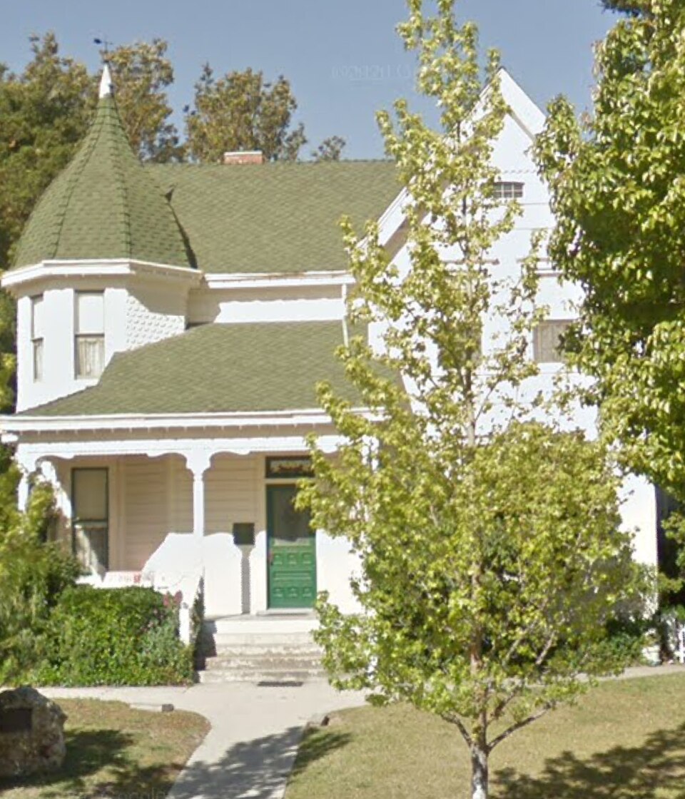Photograph of Brewster-Dutra House