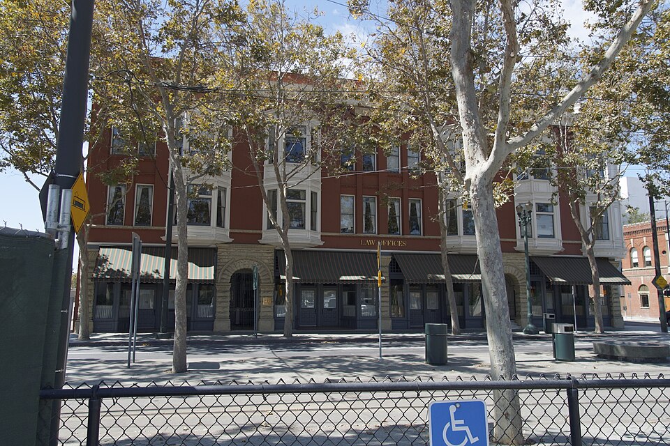 Photograph of Moir Building