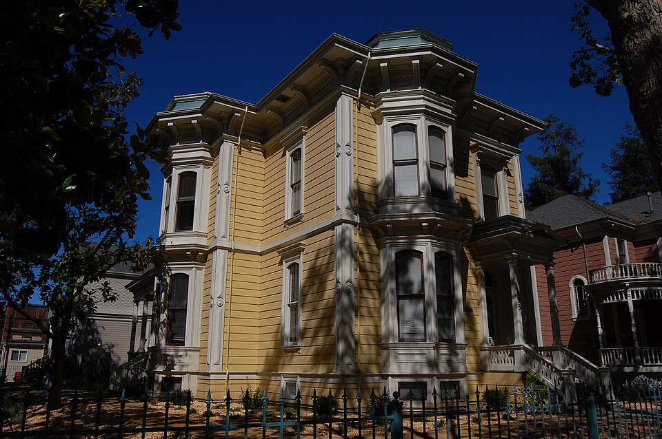 Photograph of Ross House
