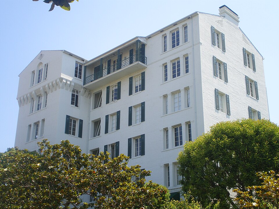 Photograph of Colonial House