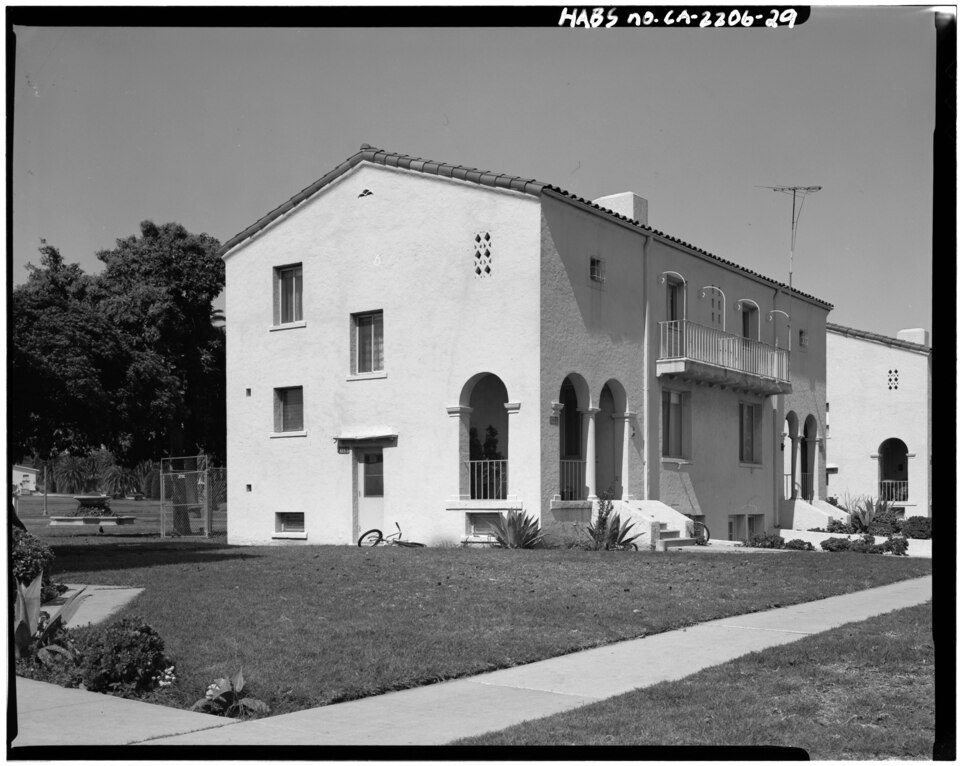 Photograph of Battery Barlow-Saxton
