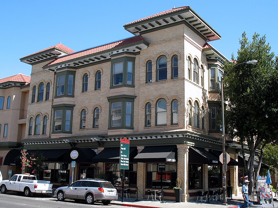 Photograph of Alexandria Hotel and Annex