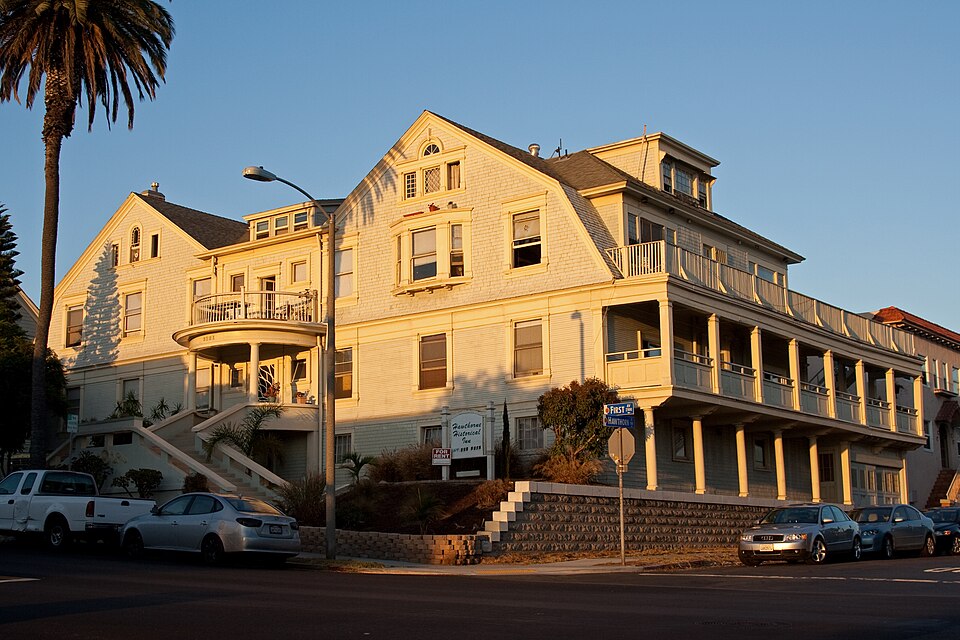Photograph of Hawthorne Inn