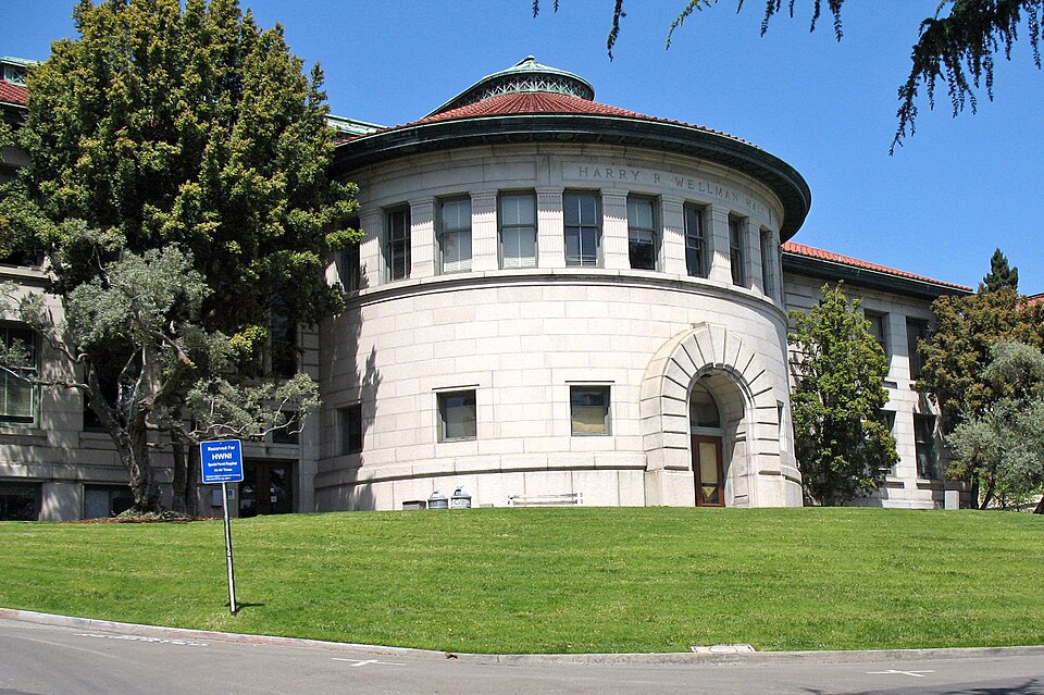 Photograph of Wellman Hall