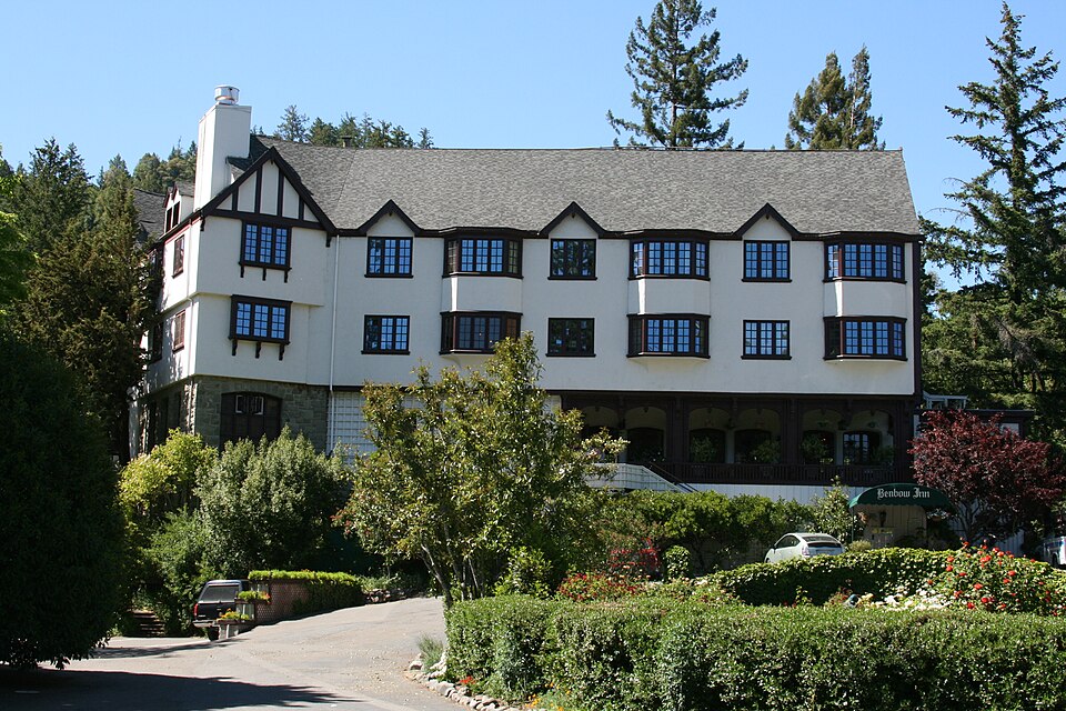 Photograph of Benbow Inn
