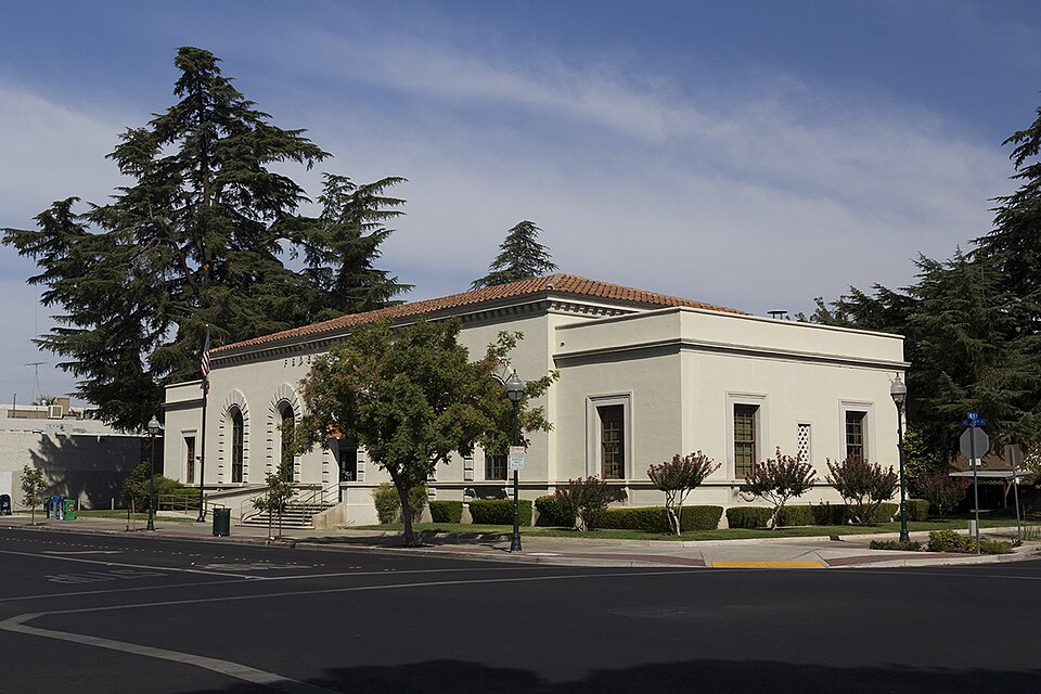Photograph of United States Post Office (Merced, California)