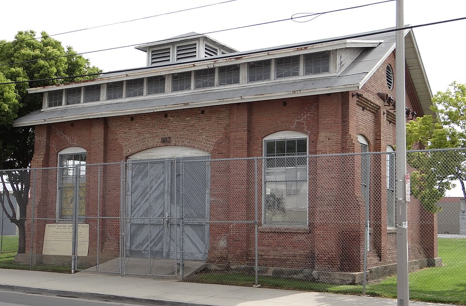 Photograph of Pacific Electric Sub-Station No. 14