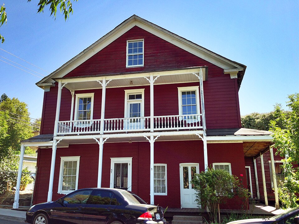 Photograph of Sugg House