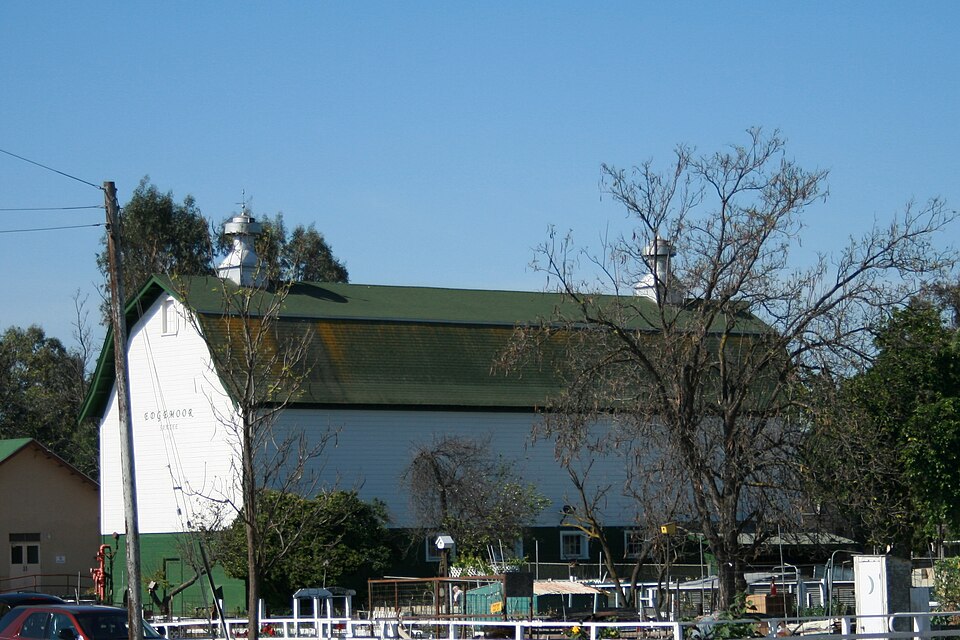 Photograph of Edgemoor Farm Dairy Barn