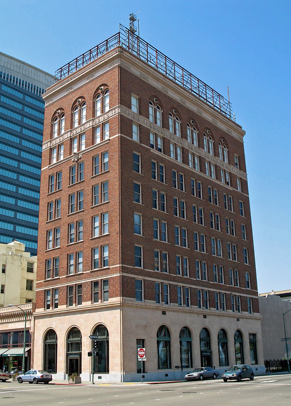 Photograph of Pacific Gas & Electric Company Building