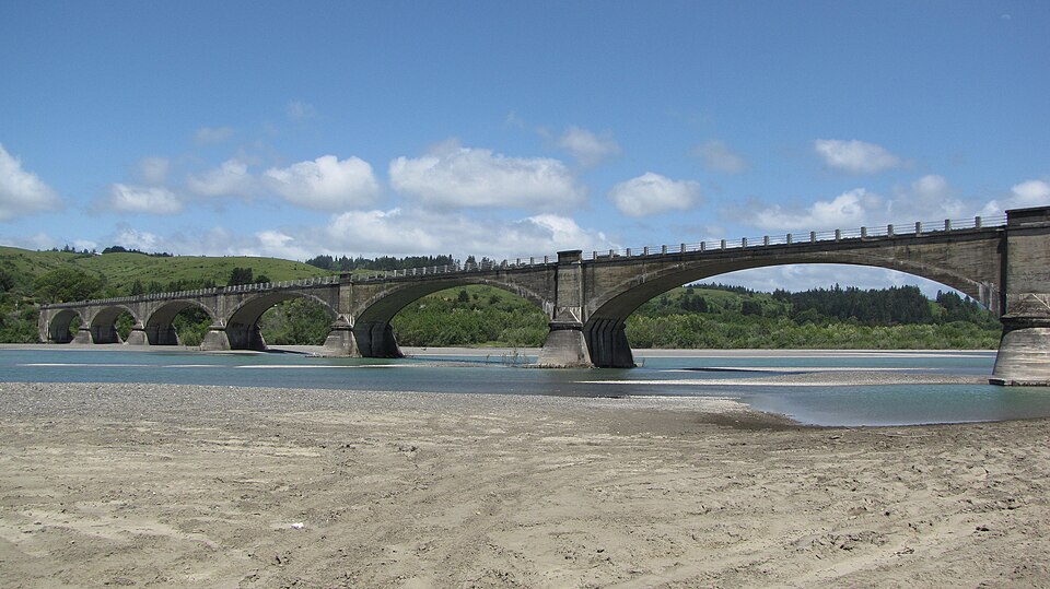 Photograph of Fernbridge