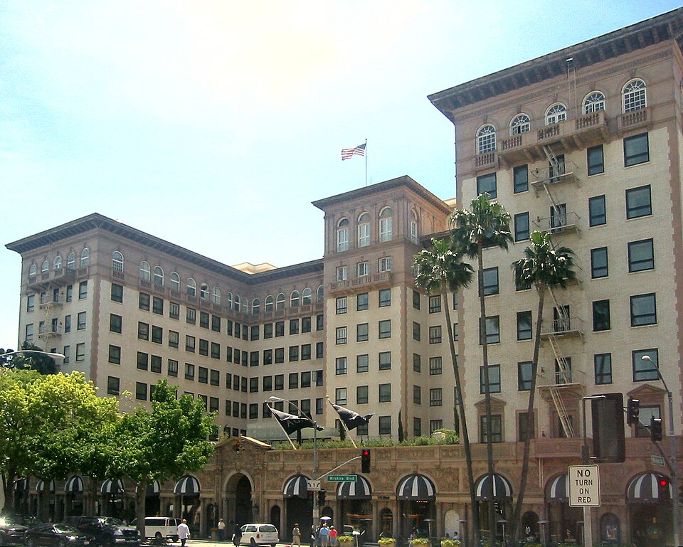 Photograph of Beverly Wilshire Hotel
