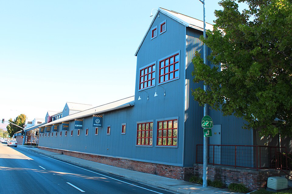 Photograph of Pacific Coast Railway Company Grain Warehouse