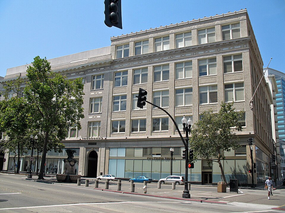 Photograph of Kahn's Department Store