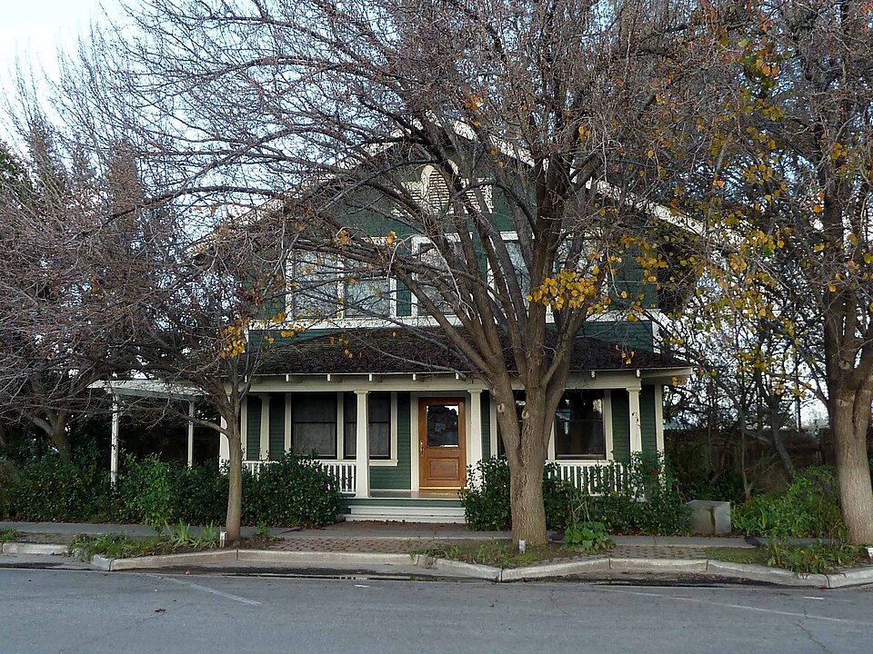 Photograph of Green Hotel
