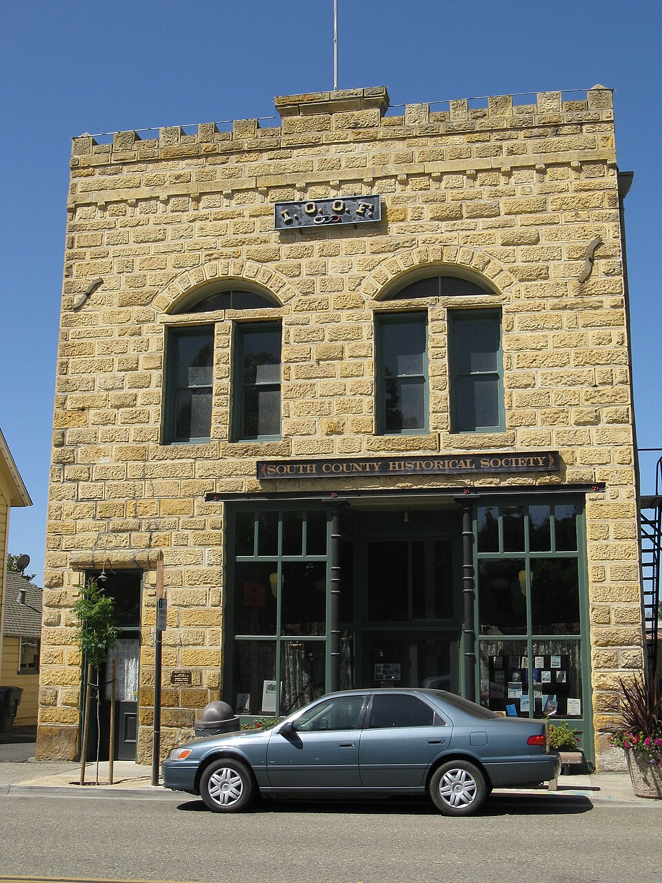 Photograph of Arroyo Grande IOOF Hall