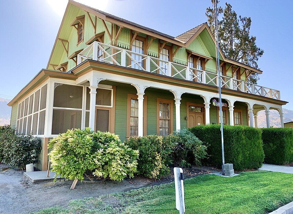Photograph of Pogue Hotel