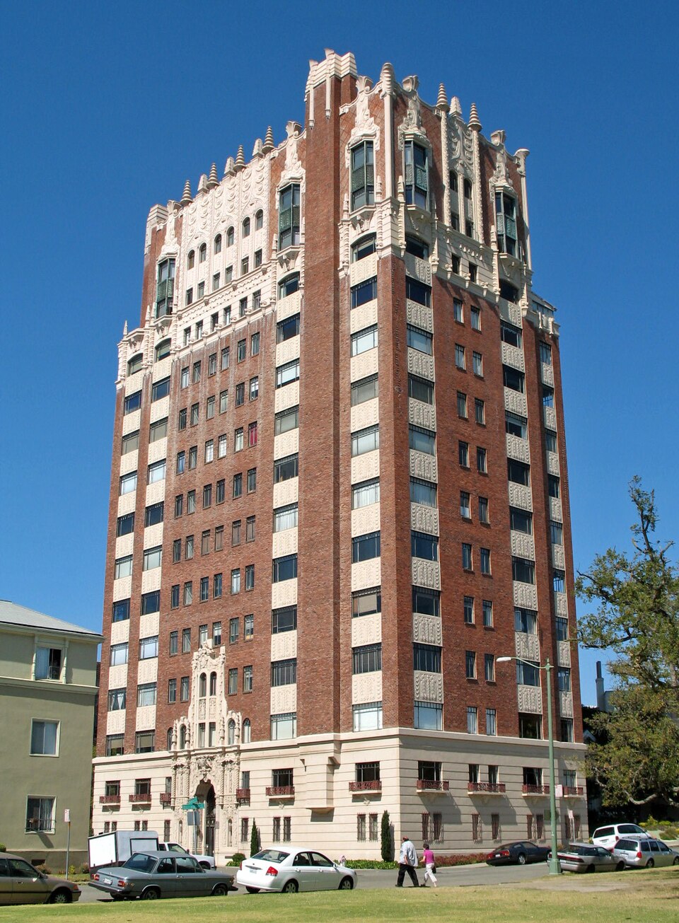 Photograph of The Bellevue-Staten