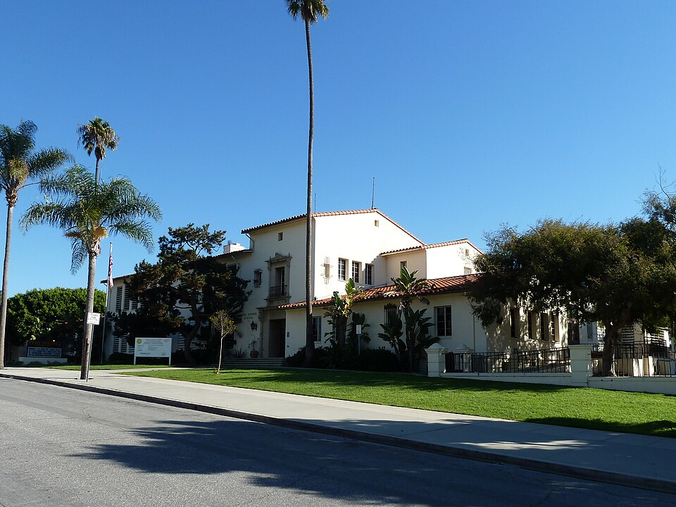 Photograph of Fern Elementary School