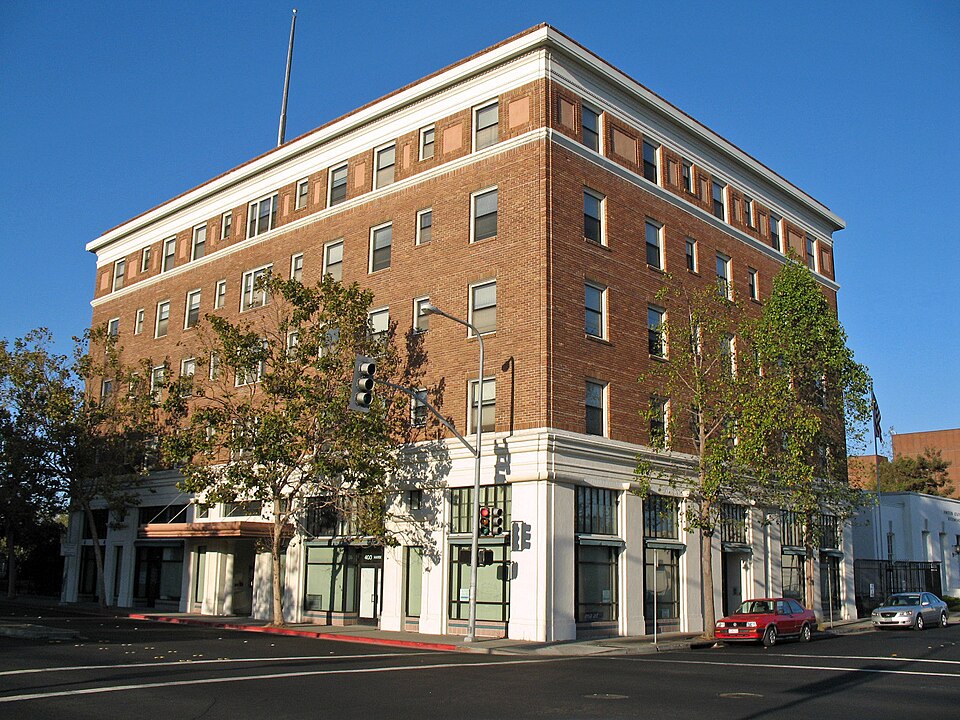 Photograph of New Hotel Carquinez