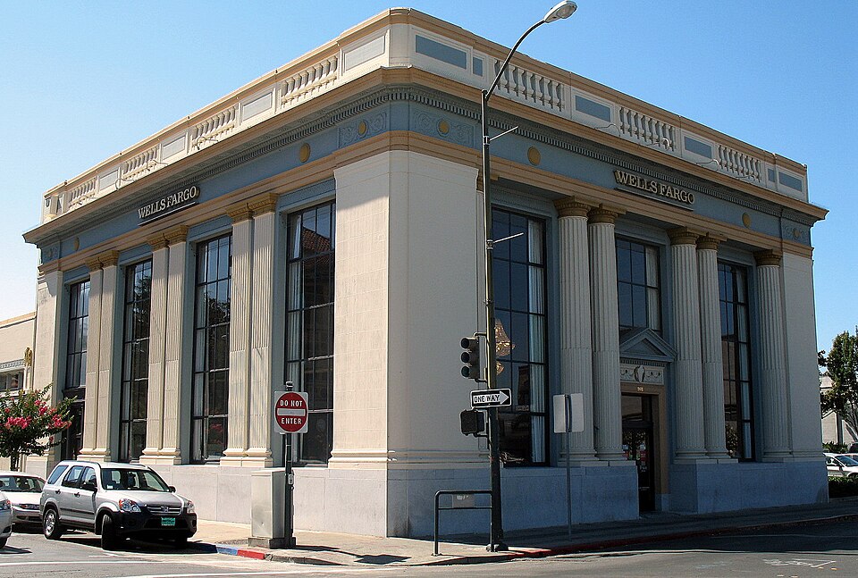 Photograph of Bank of Napa