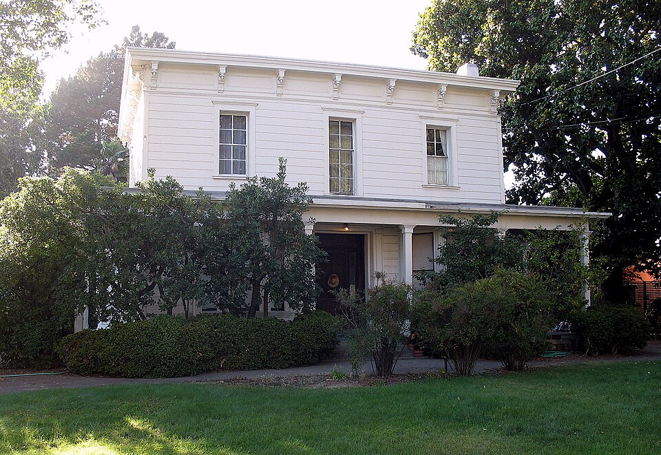 Photograph of Thomas Earl House