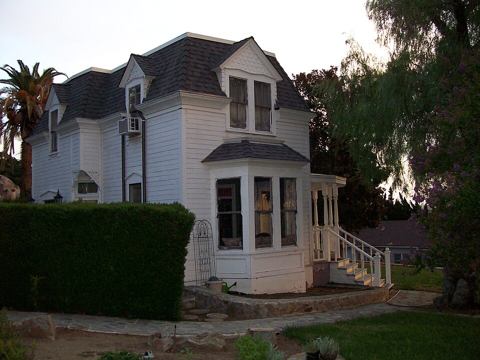 Photograph of Howell House