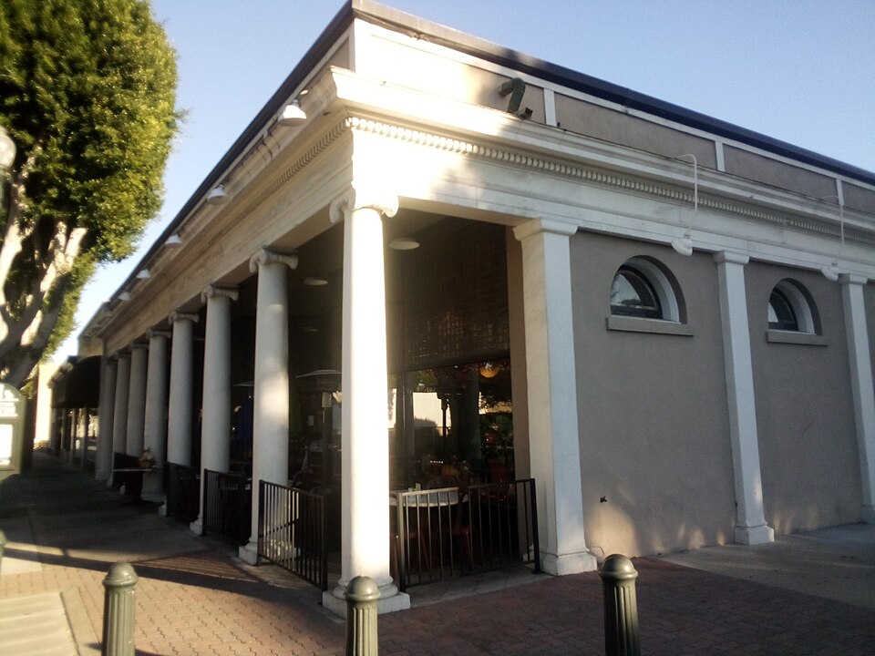 Photograph of Artz Building