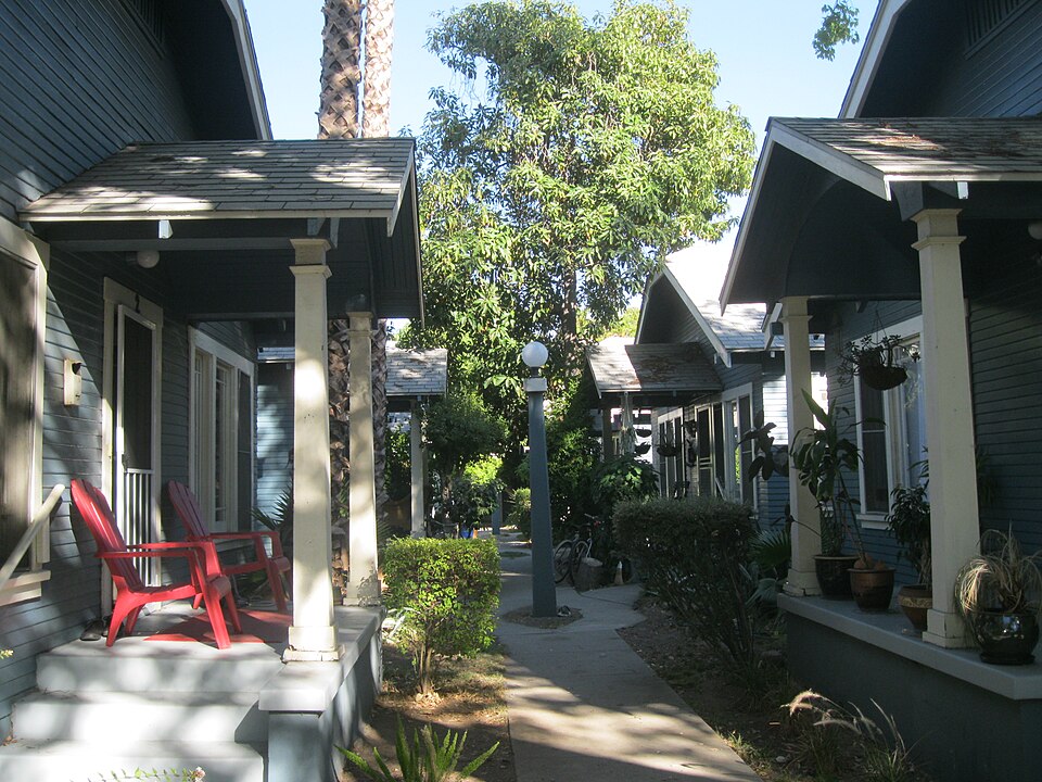 Photograph of Harnetiaux Court