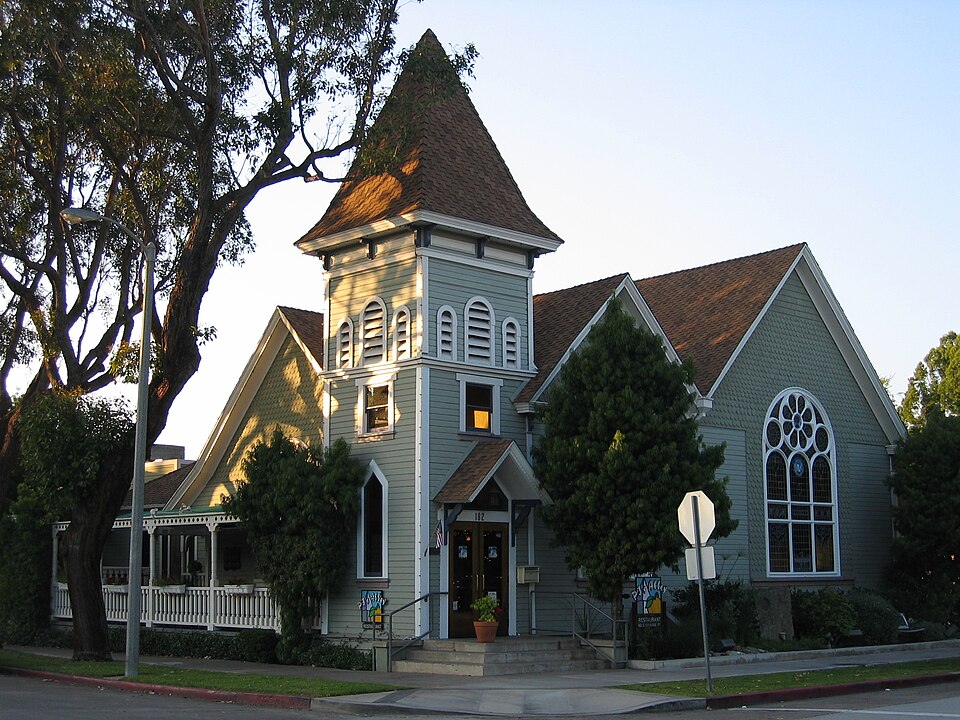 Photograph of First Baptist Church of Orange