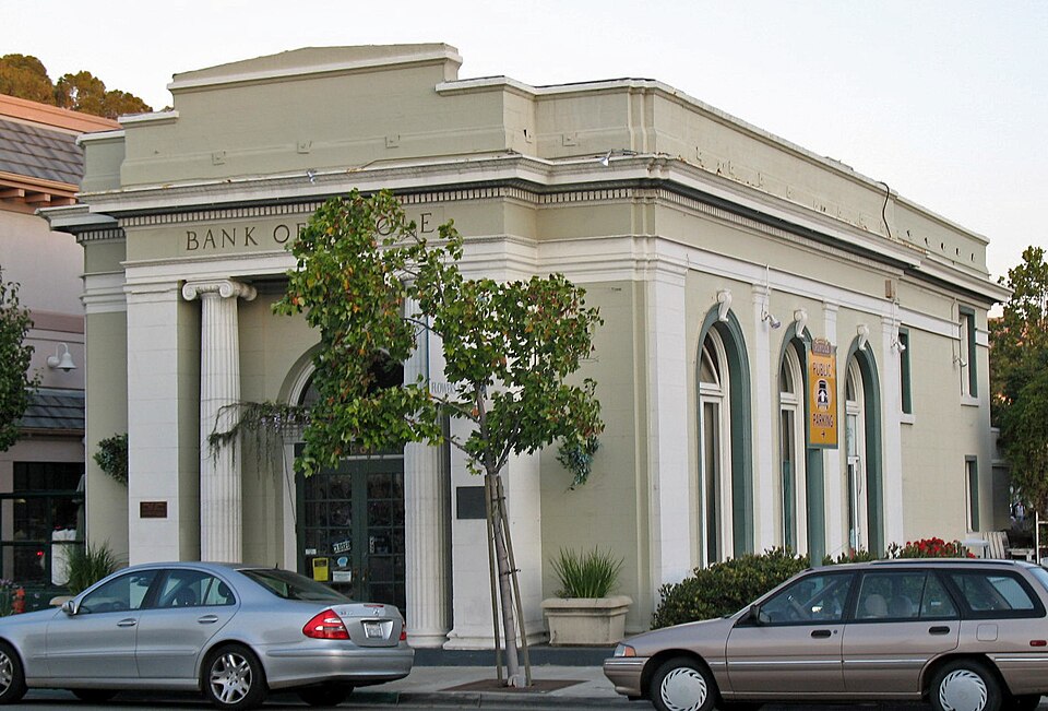 Photograph of Bank of Pinole