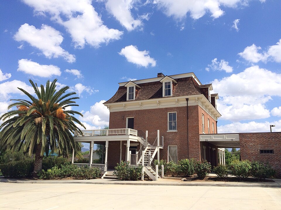 Photograph of Barton Villa