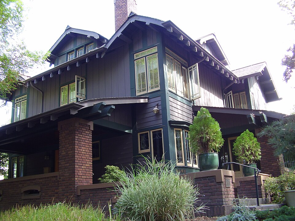 Photograph of Cranston-Geary House