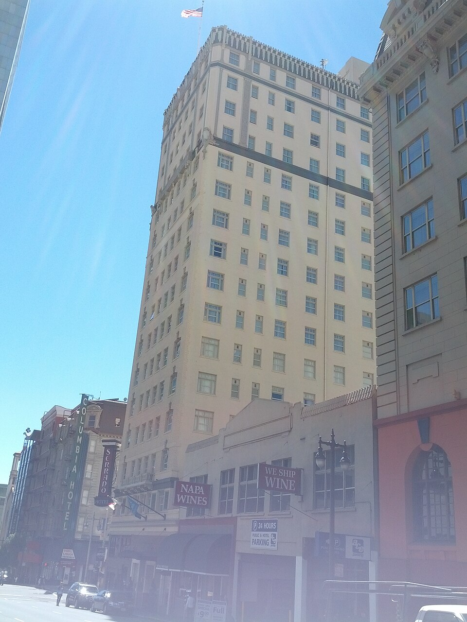 Photograph of Hotel Californian
