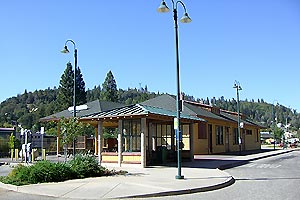 Photograph of Colfax station