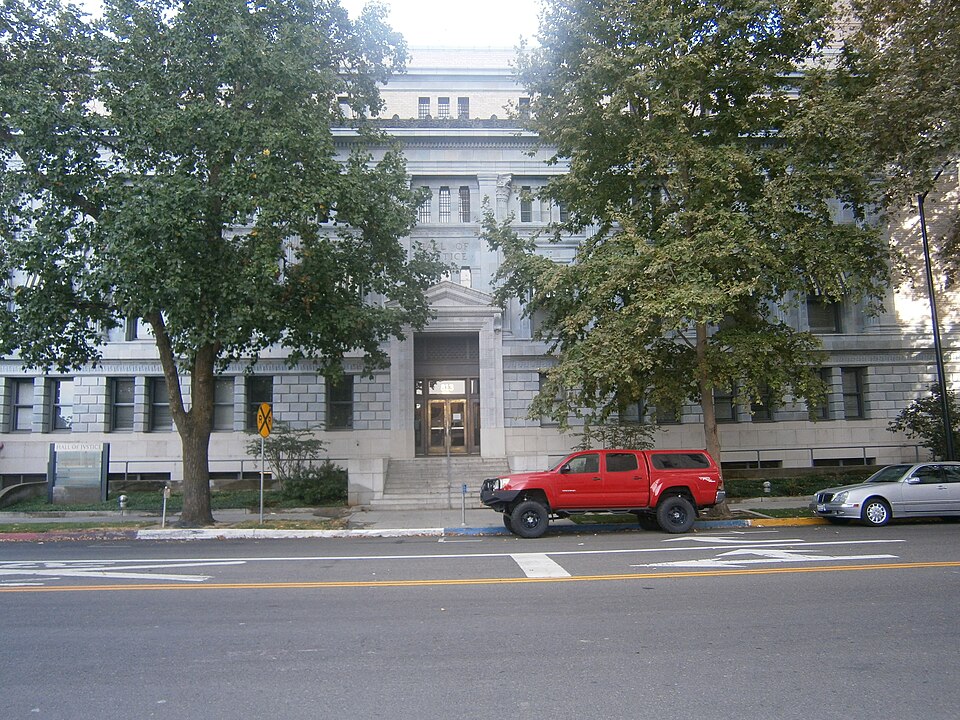 Photograph of Sacramento Hall of Justice