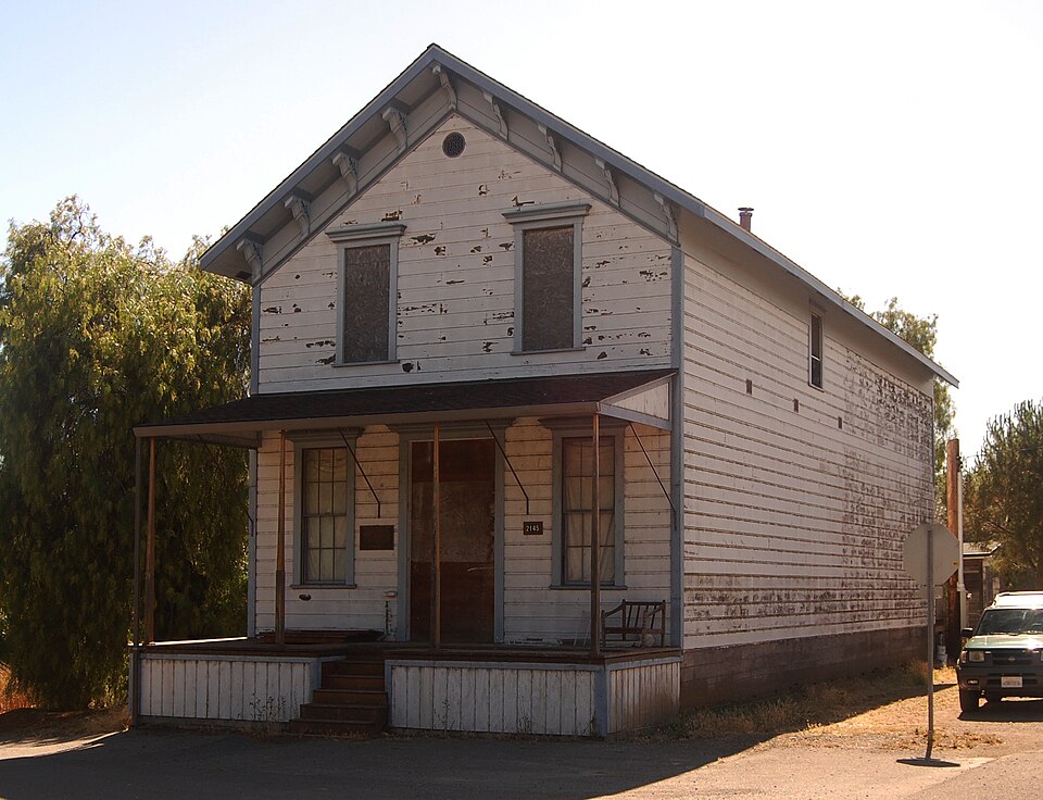 Photograph of Bird and Dinkelspiel Store