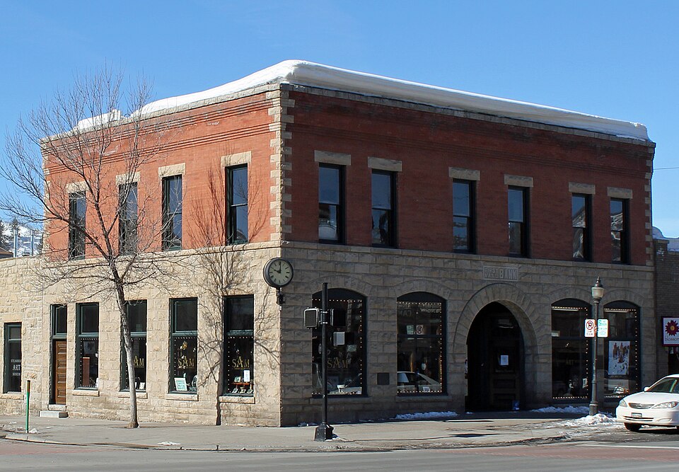 Photograph of First National Bank Building