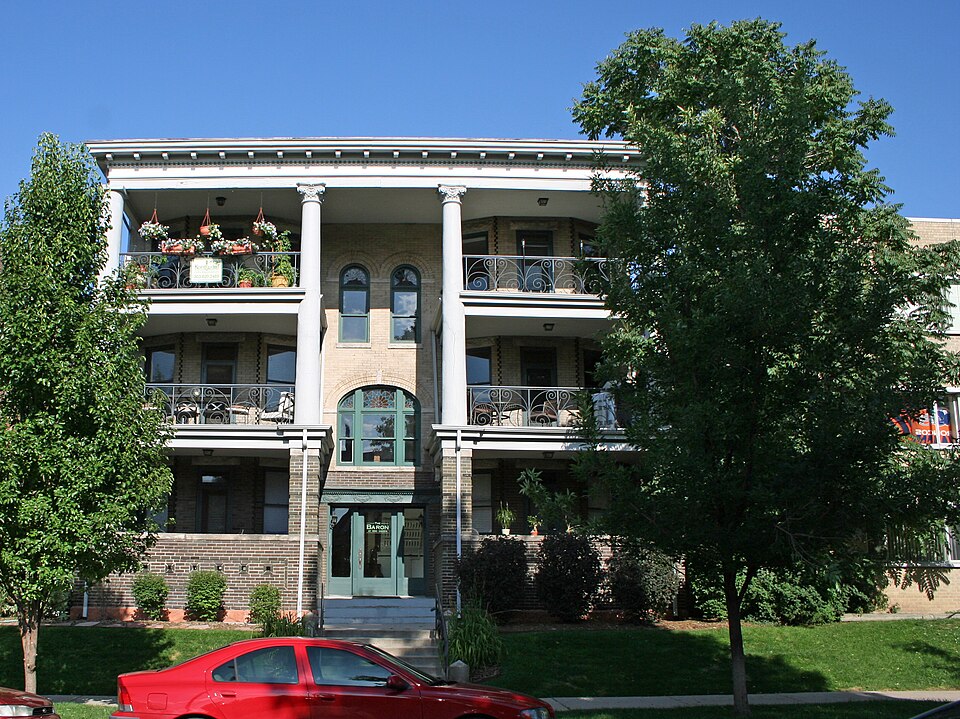 Photograph of Ray Apartments Buildings
