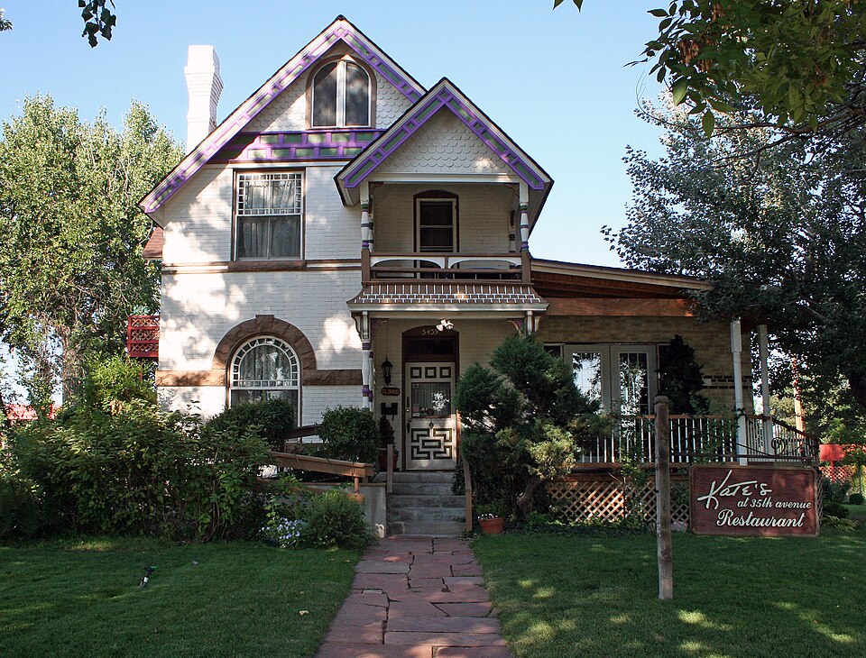 Photograph of Robinson House