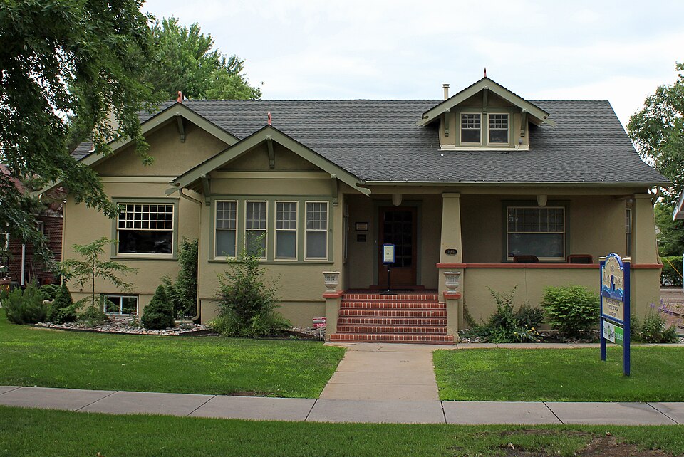 Photograph of Knight-Wood House