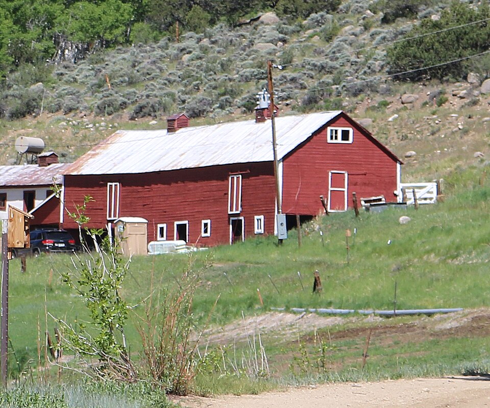 Photograph of McFadden Barn