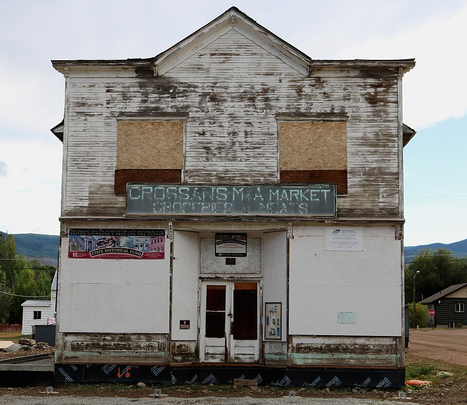 Photograph of Bell and Canant Mercantile-Crossan's M and A Market
